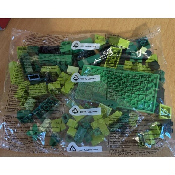 Lego 2011 Rectangular Green Bricks-All Sizes- from 10698 Set-Sealed-New In Bag - Picture 1 of 2